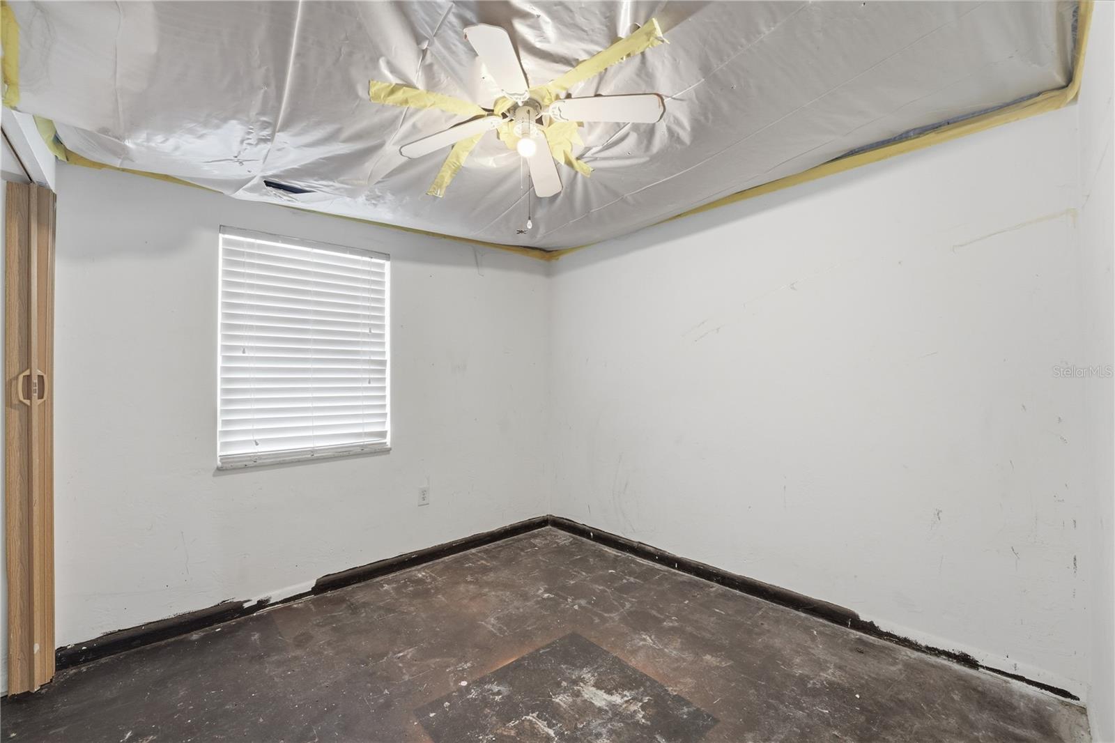 21123 Glendale Ave Property Photo 17