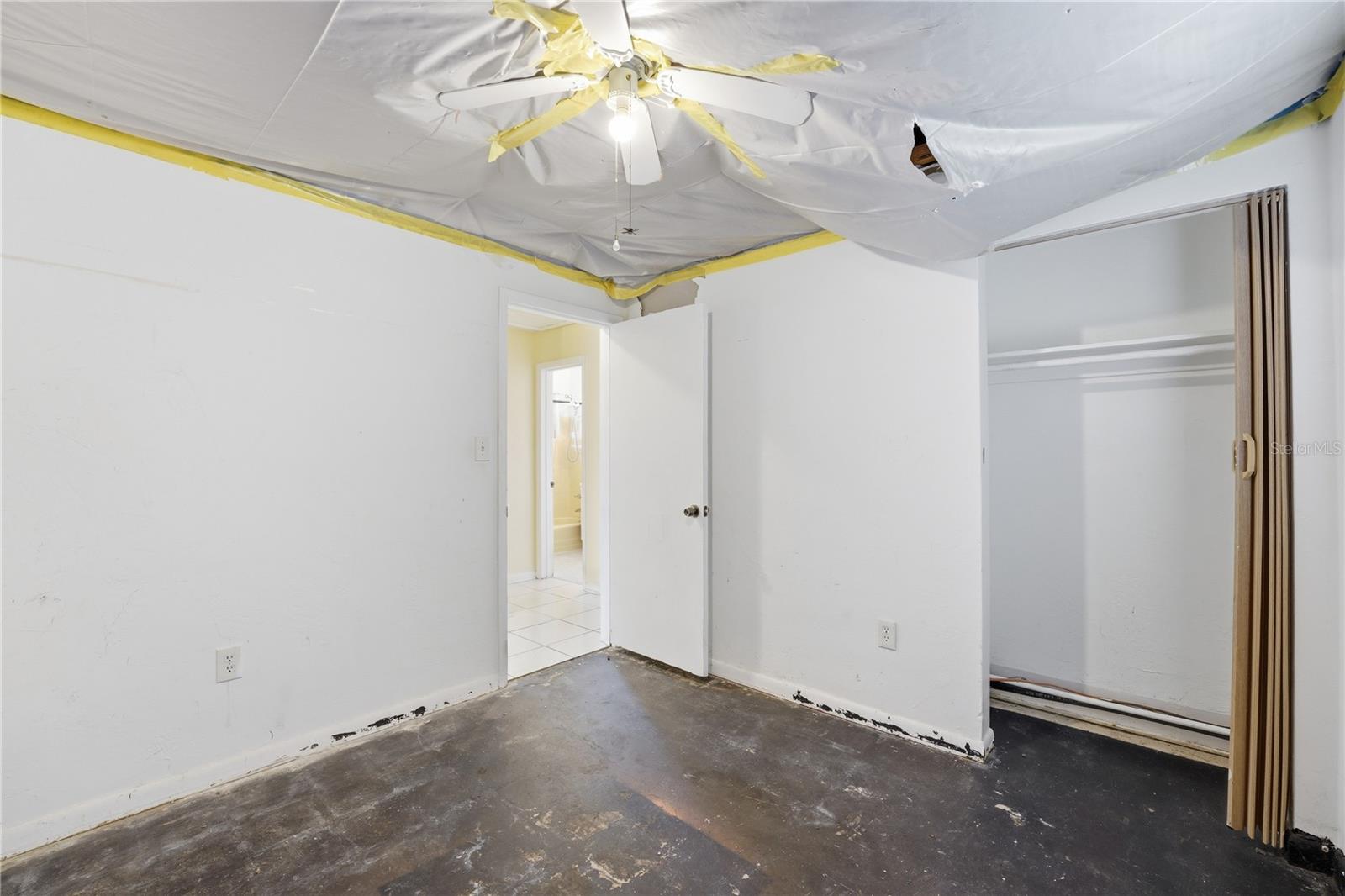 21123 Glendale Ave Property Photo 18