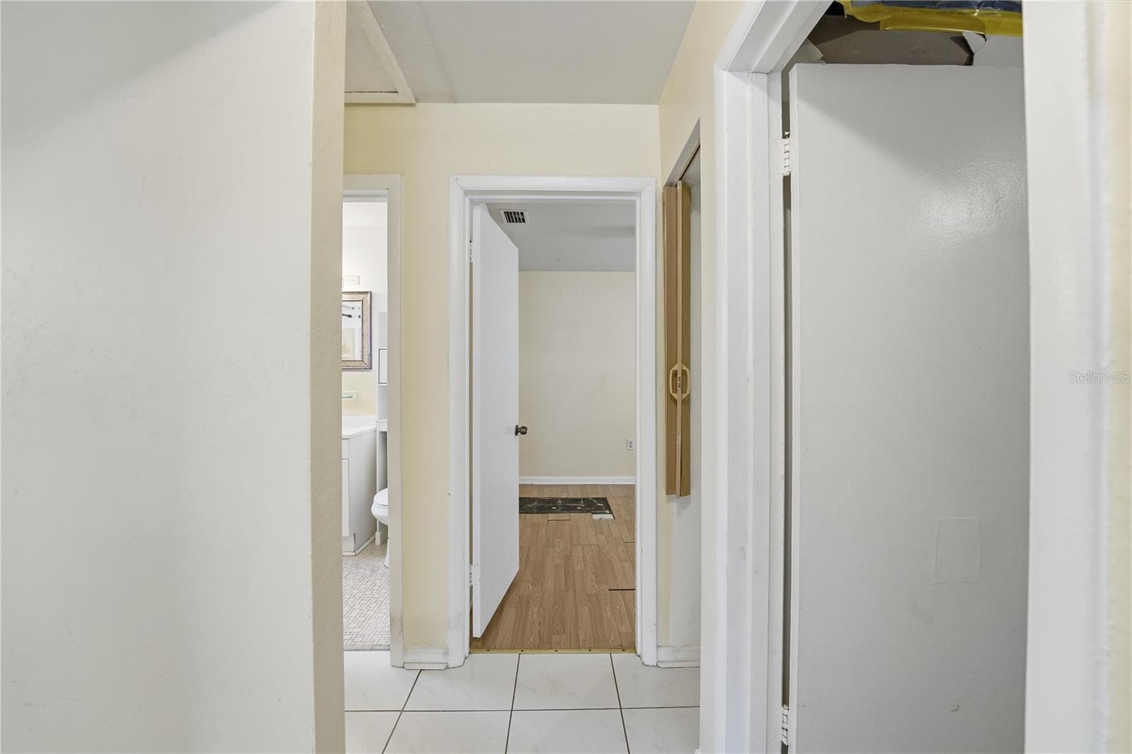21123 Glendale Ave Property Photo 20