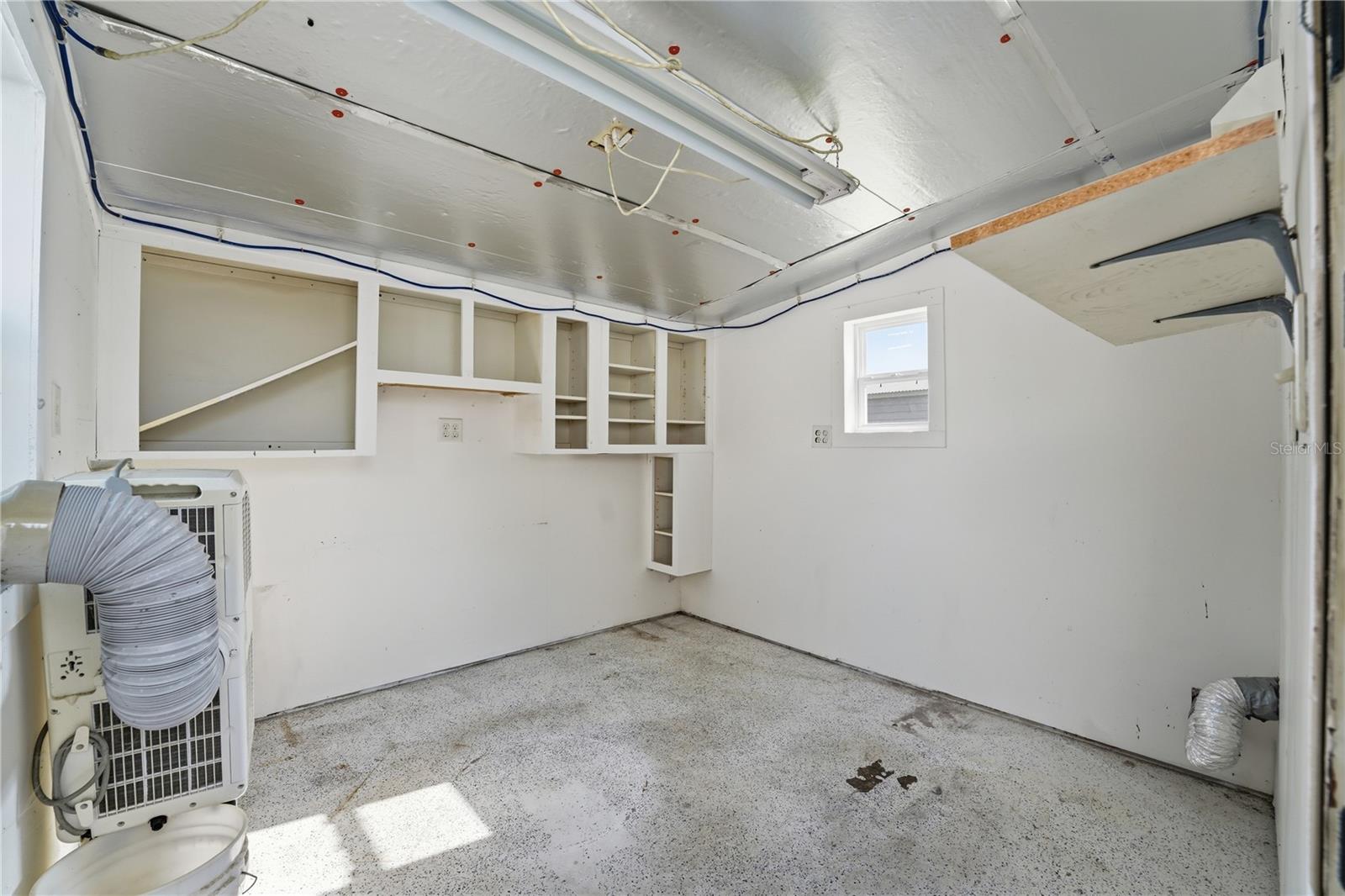21123 Glendale Ave Property Photo 26