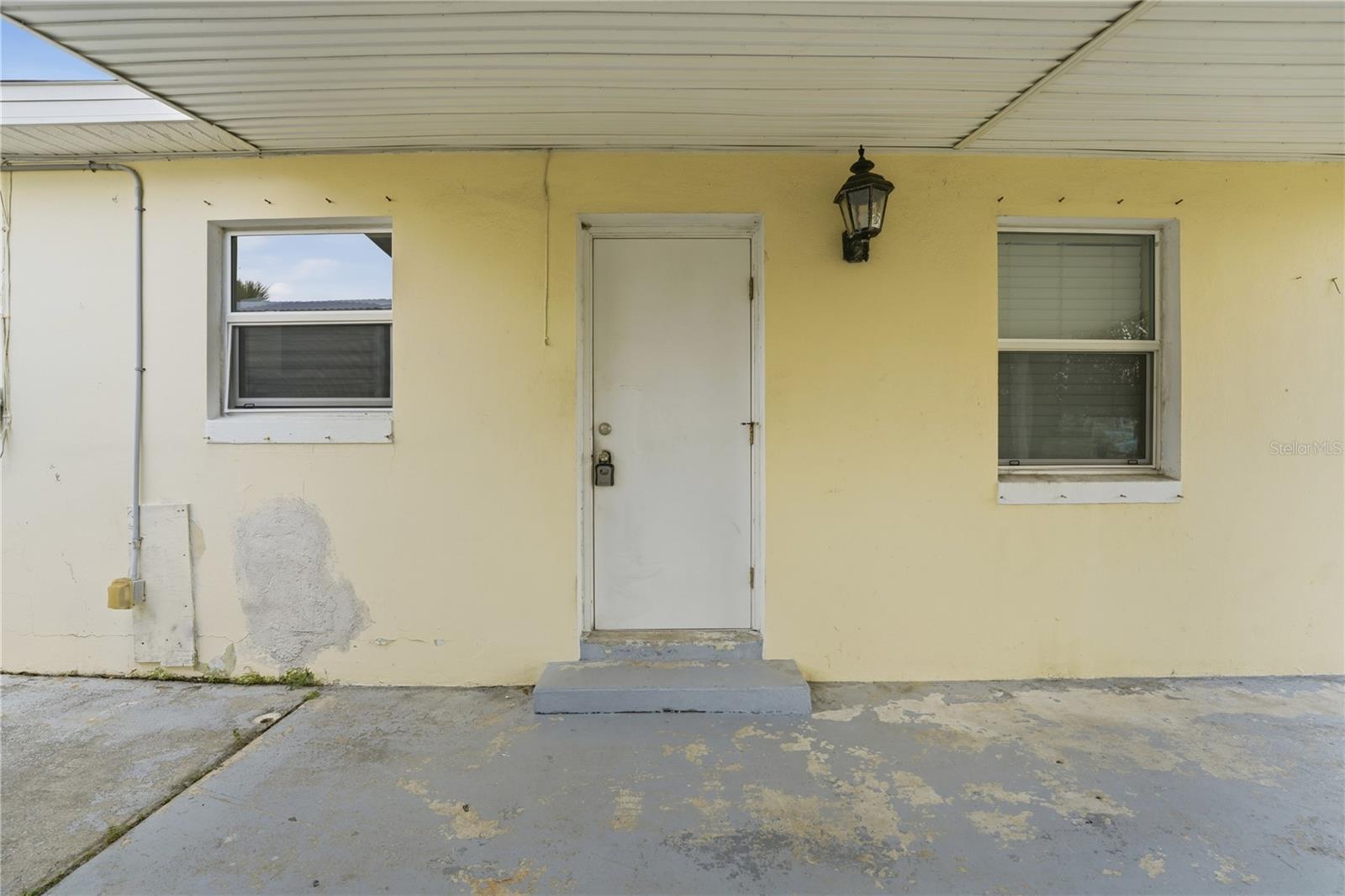 21123 Glendale Ave Property Photo 27