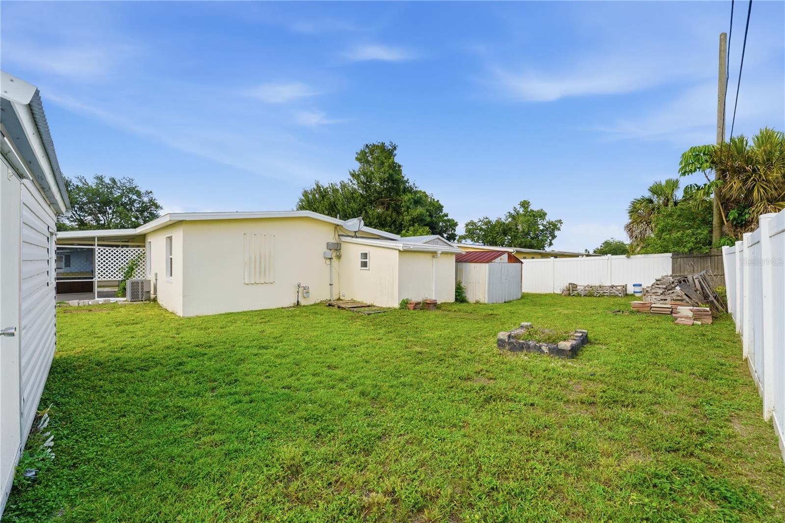 21123 Glendale Ave Property Photo 30