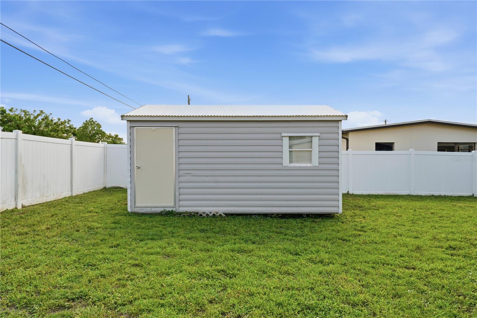 21123 Glendale Ave Property Photo 31