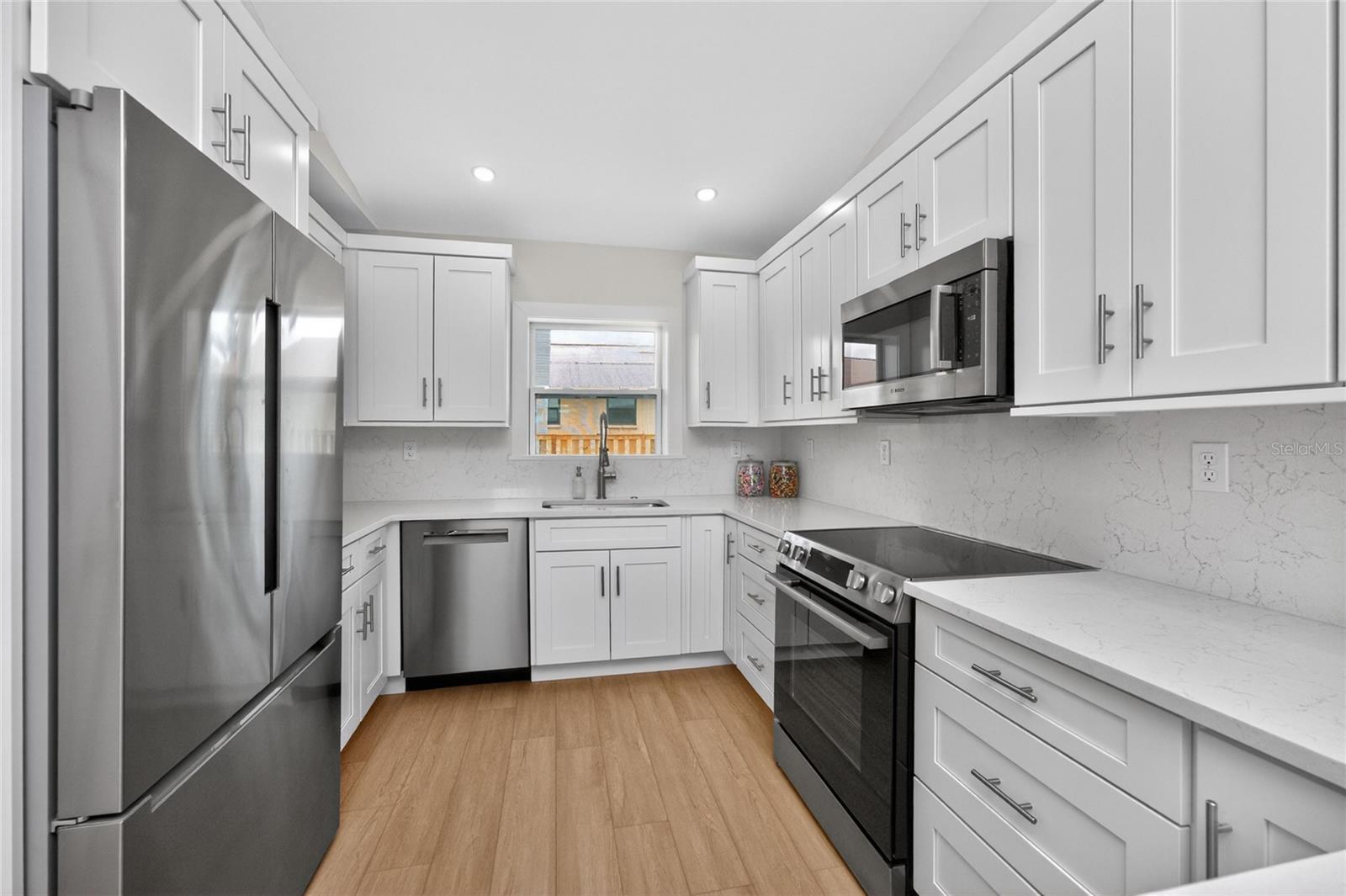 8153 Robert St Property Photo 7