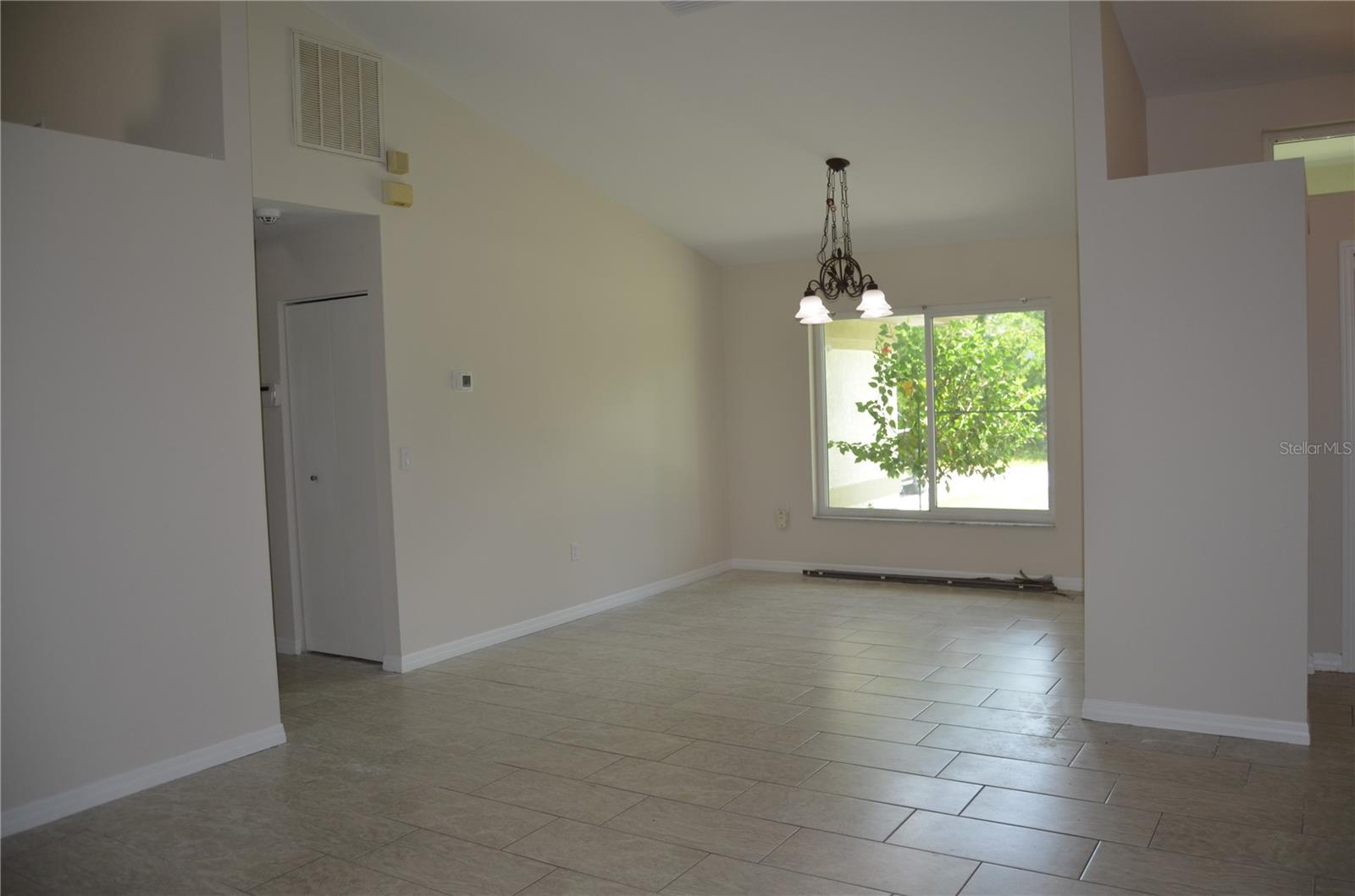 4450 Jody Ave Property Photo 7