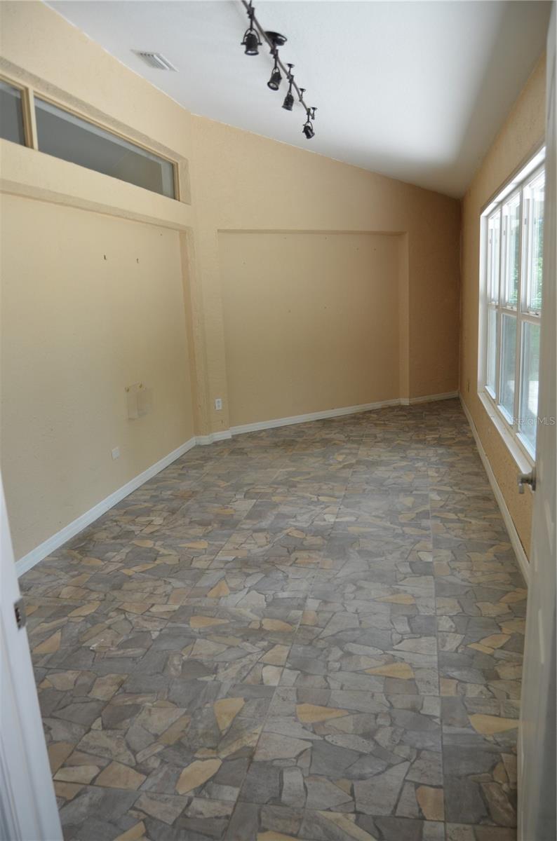 4450 Jody Ave Property Photo 26