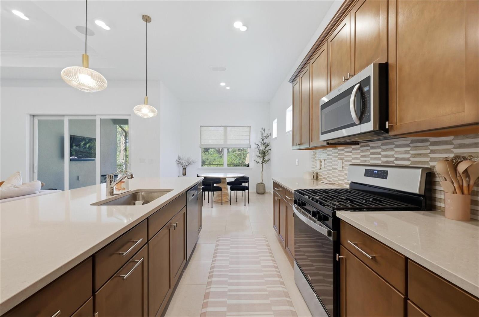 29248 Coral Harbour Dr Property Photo 13