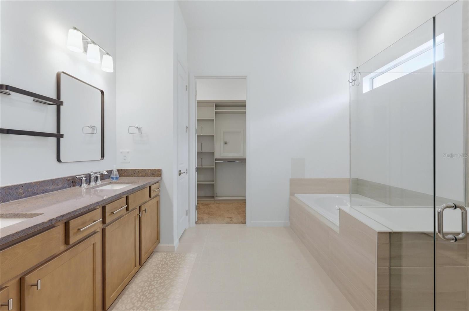 29248 Coral Harbour Dr Property Photo 23