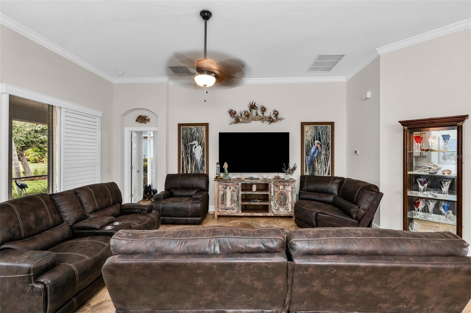 2205 Terracina Dr Property Photo 11