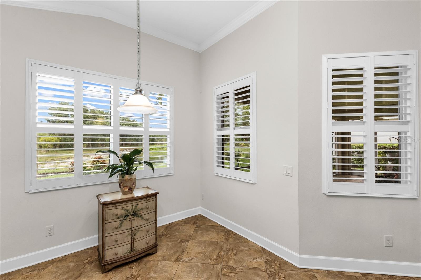 2205 Terracina Dr Property Photo 20