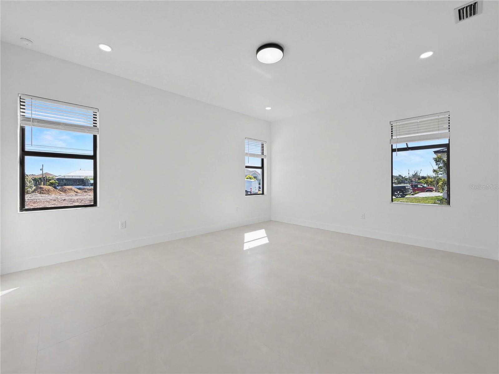 14687 Lillian Cir Property Photo 12