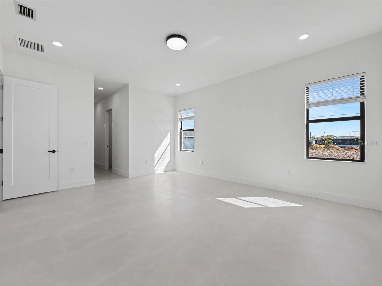 14687 Lillian Cir Property Photo 14