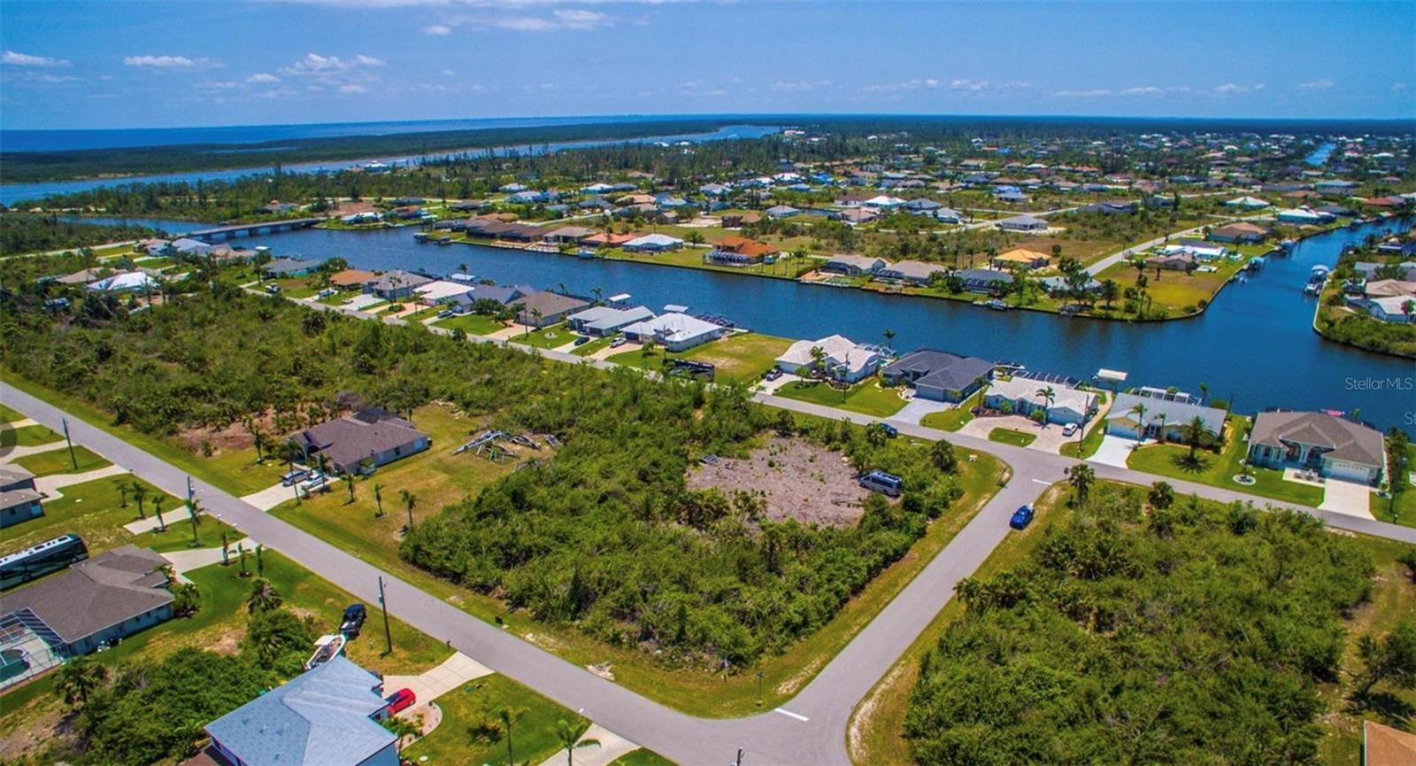 15531 Aqua Cir Property Photo 2
