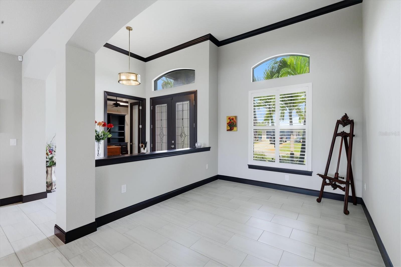 9404 Spring Cir Property Photo 4