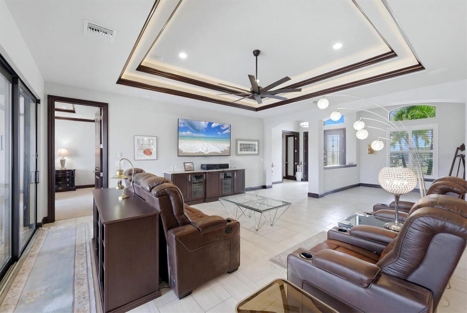 9404 Spring Cir Property Photo 8