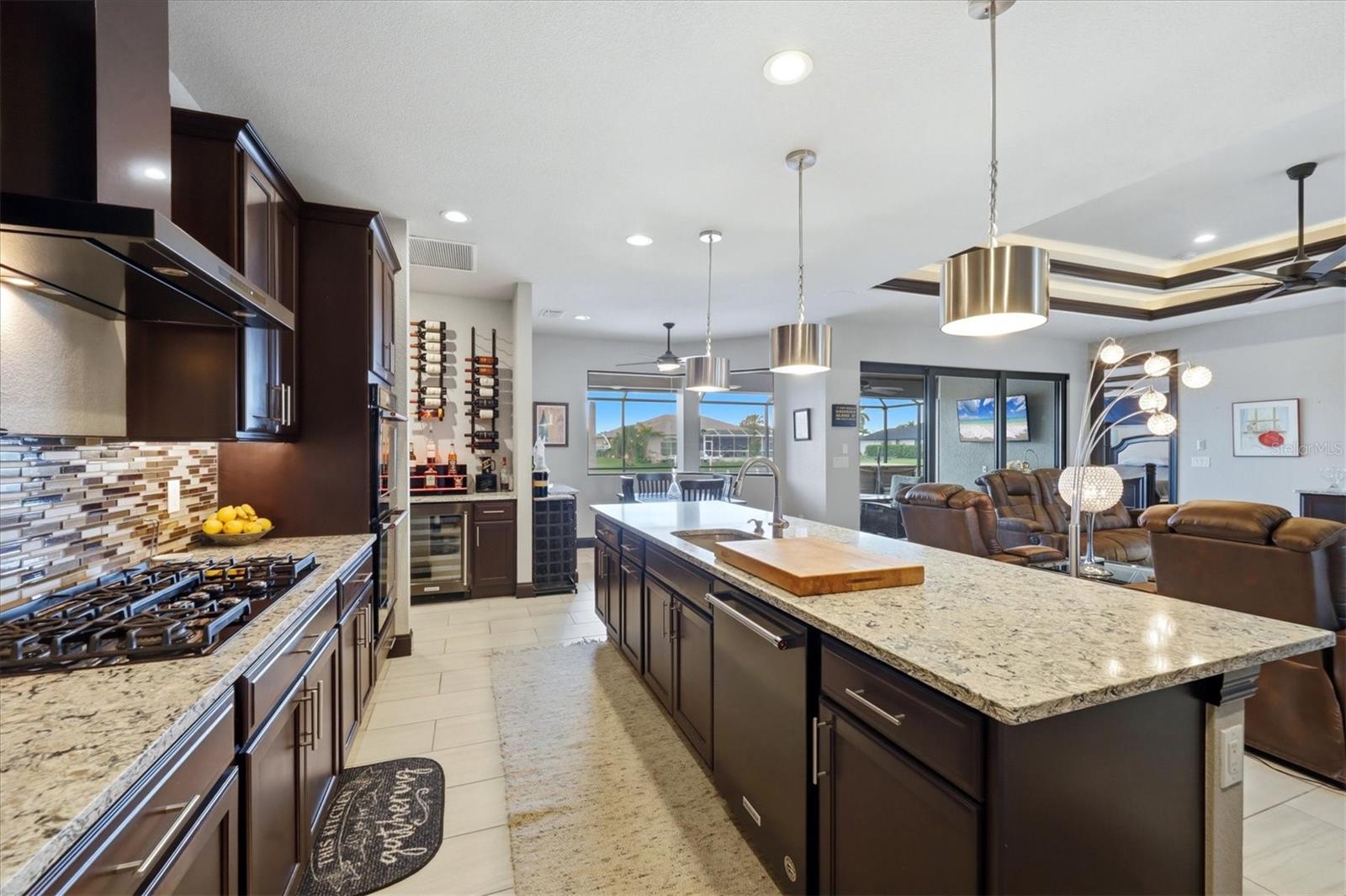 9404 Spring Cir Property Photo 11
