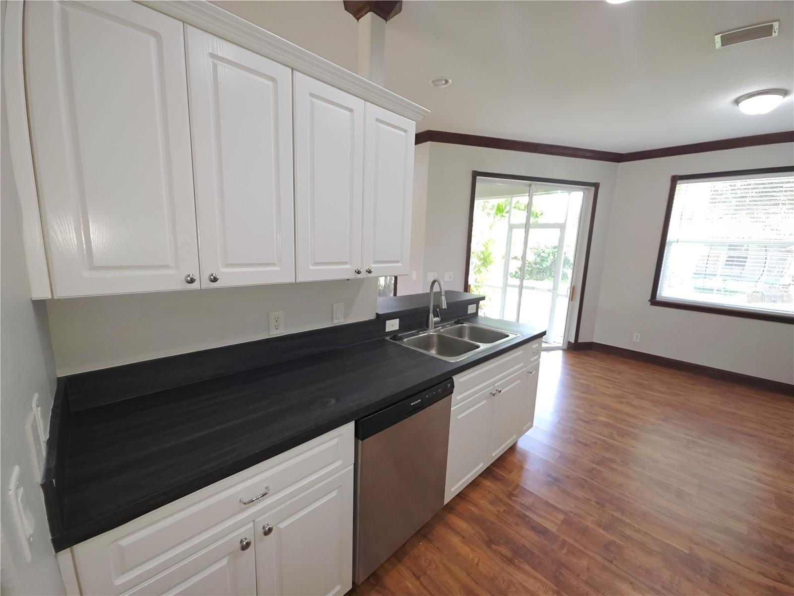 3564 Laslo Ave Property Photo 8
