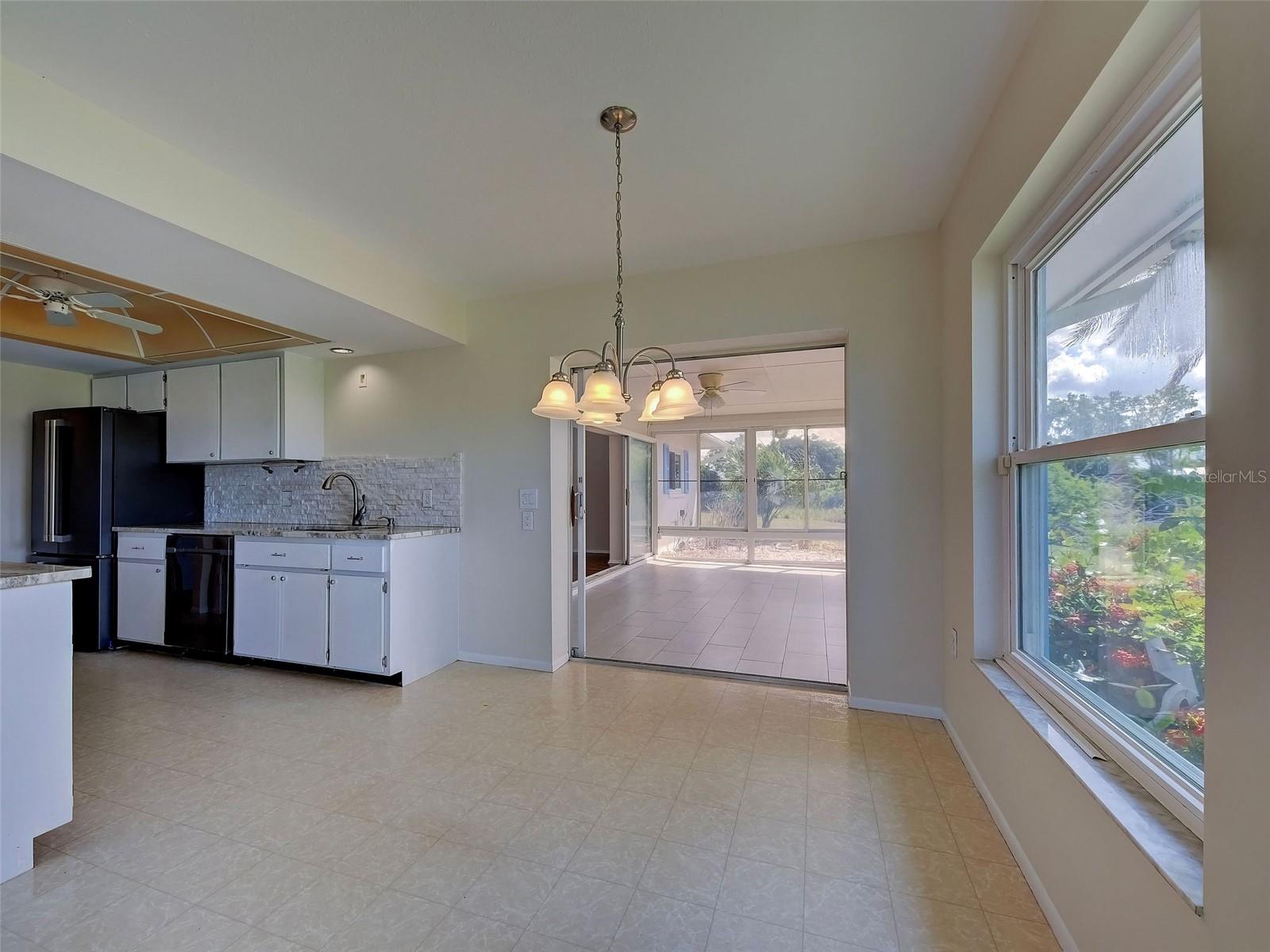 412 Pine Tree Ter Property Photo 23
