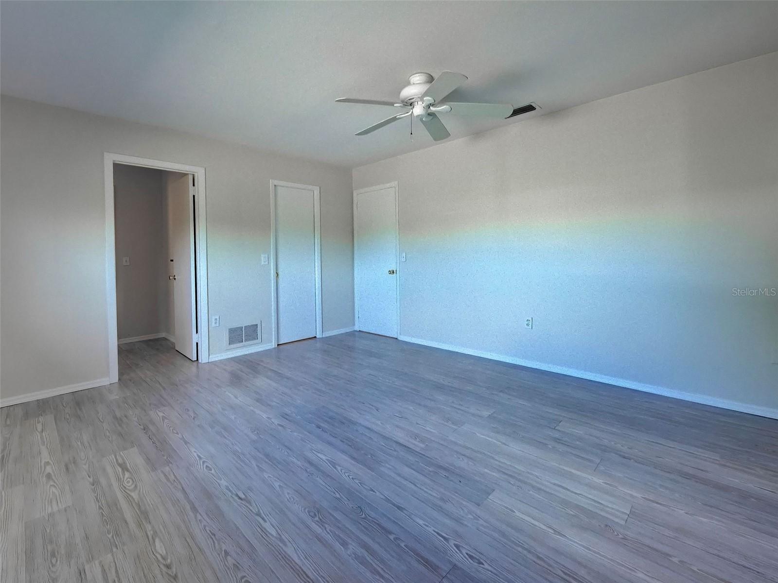 412 Pine Tree Ter Property Photo 25