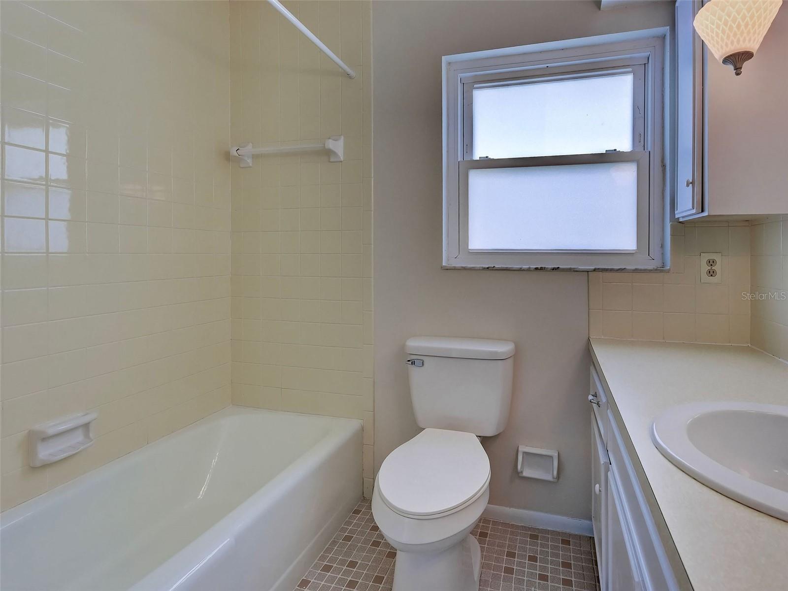412 Pine Tree Ter Property Photo 40