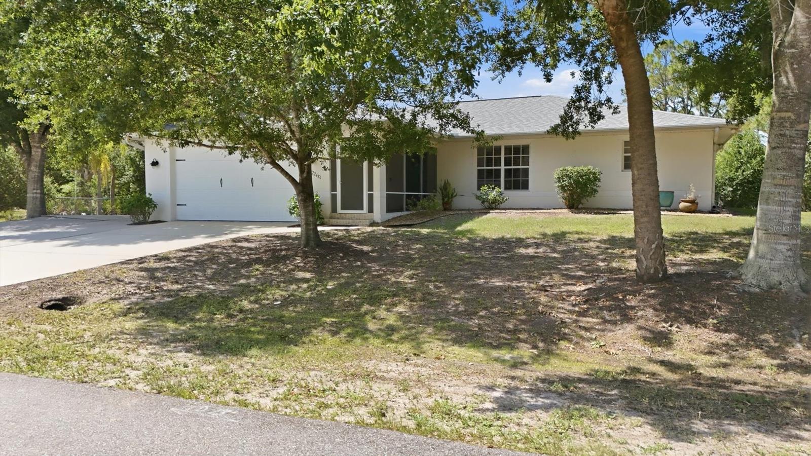 22481 Madelyn Ave Property Photo 7