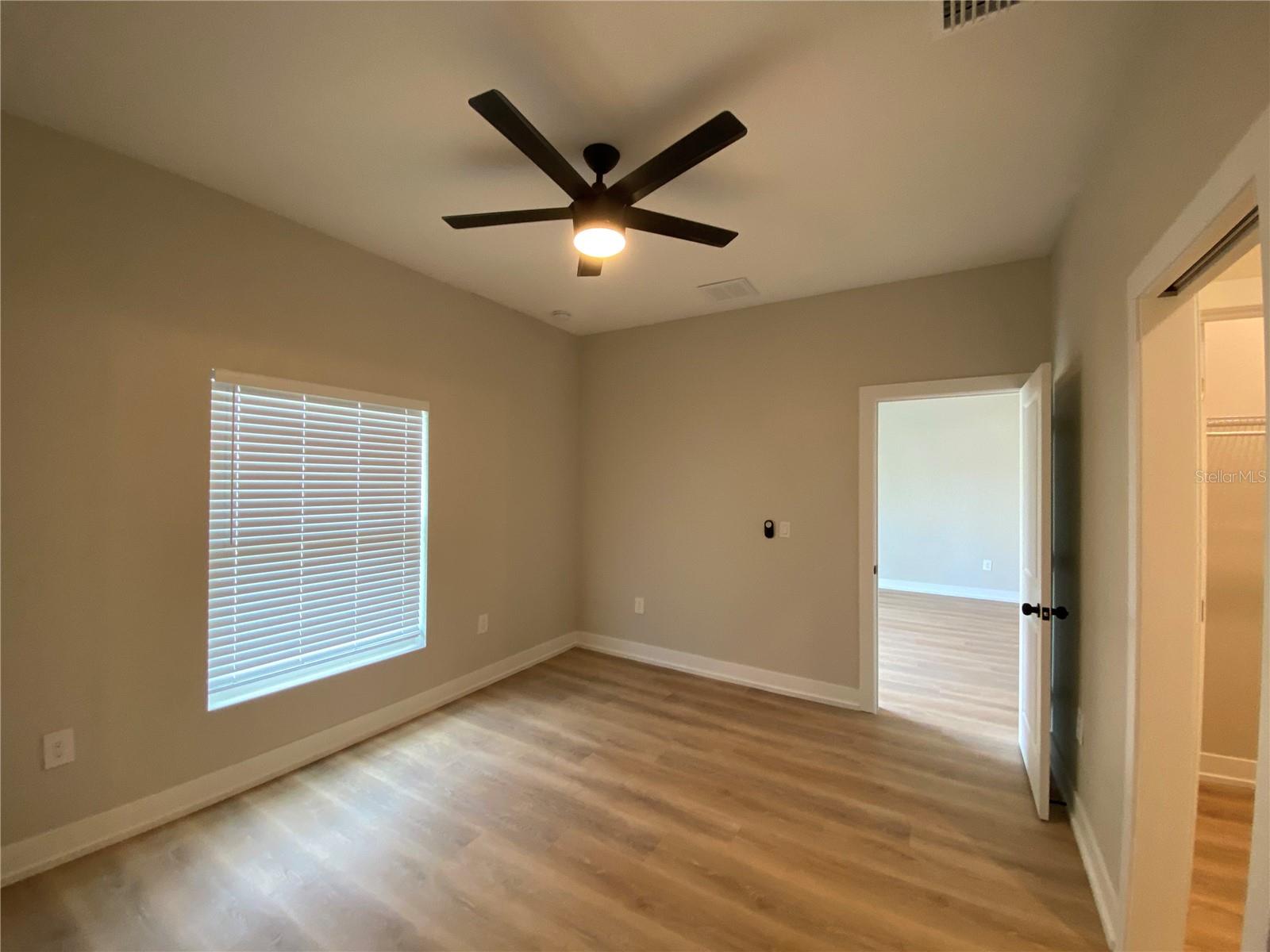 10524 Pendleton Ave Property Photo 12
