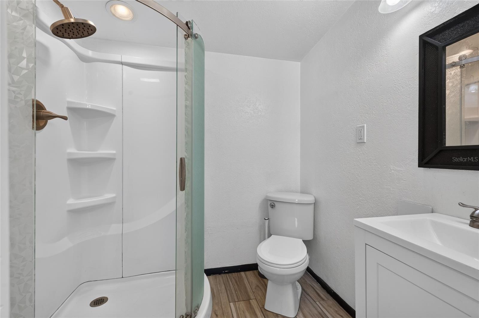 8024 Hillman Ave Property Photo 10