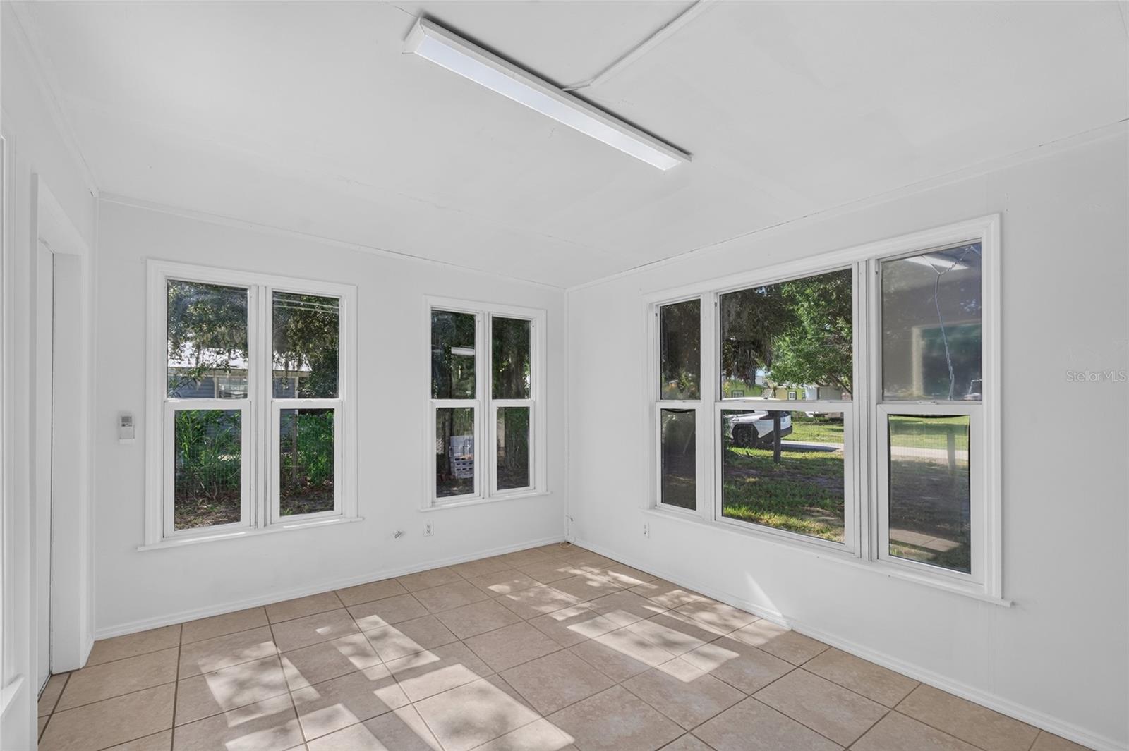 8024 Hillman Ave Property Photo 13
