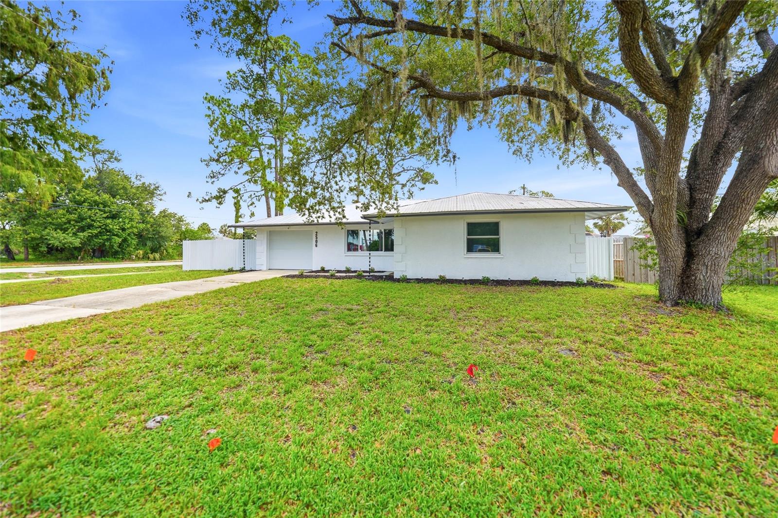 2506 Lakeshore Cir Property Photo 30