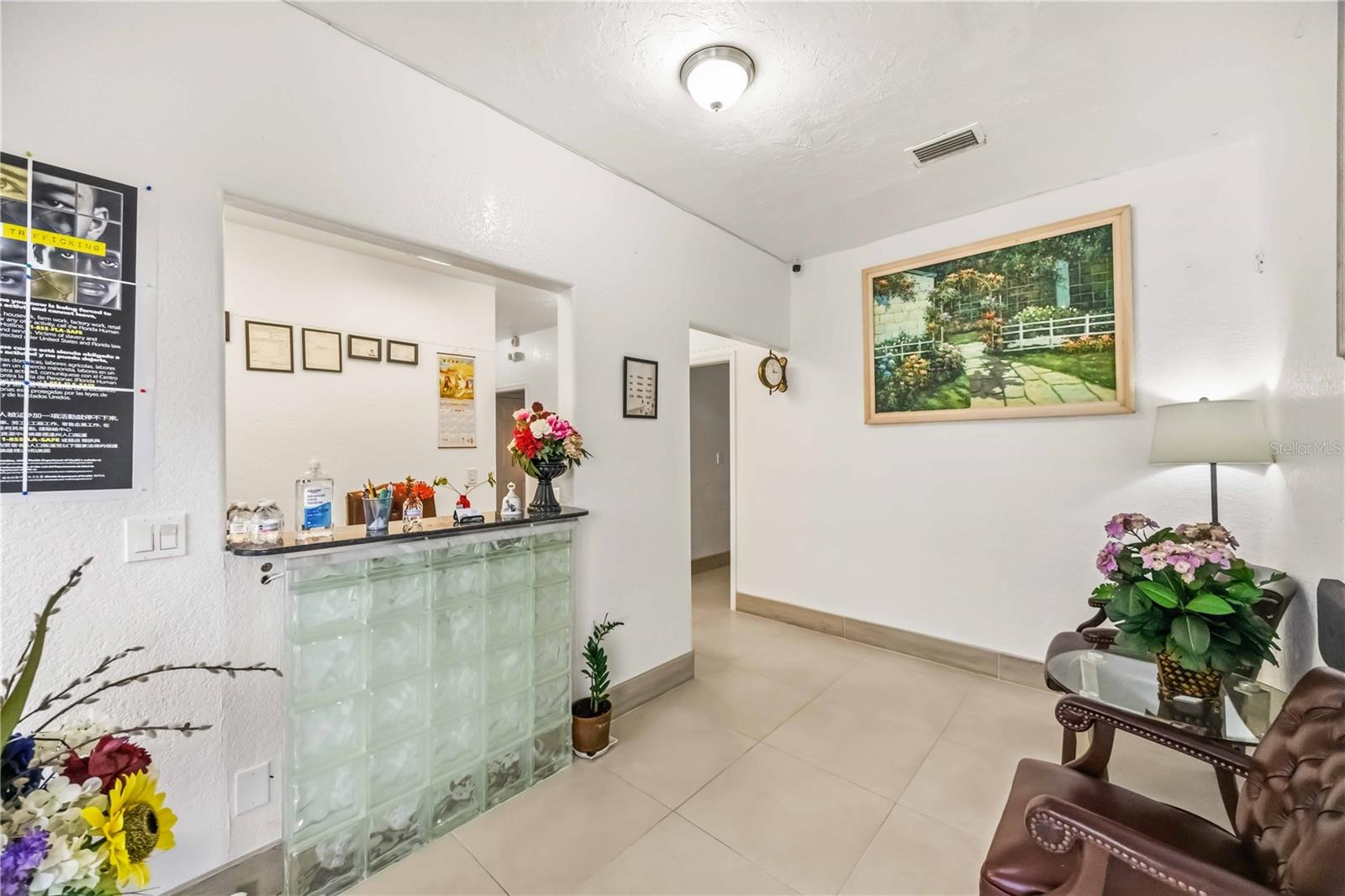 2081 Tamiami Trl Property Photo 5