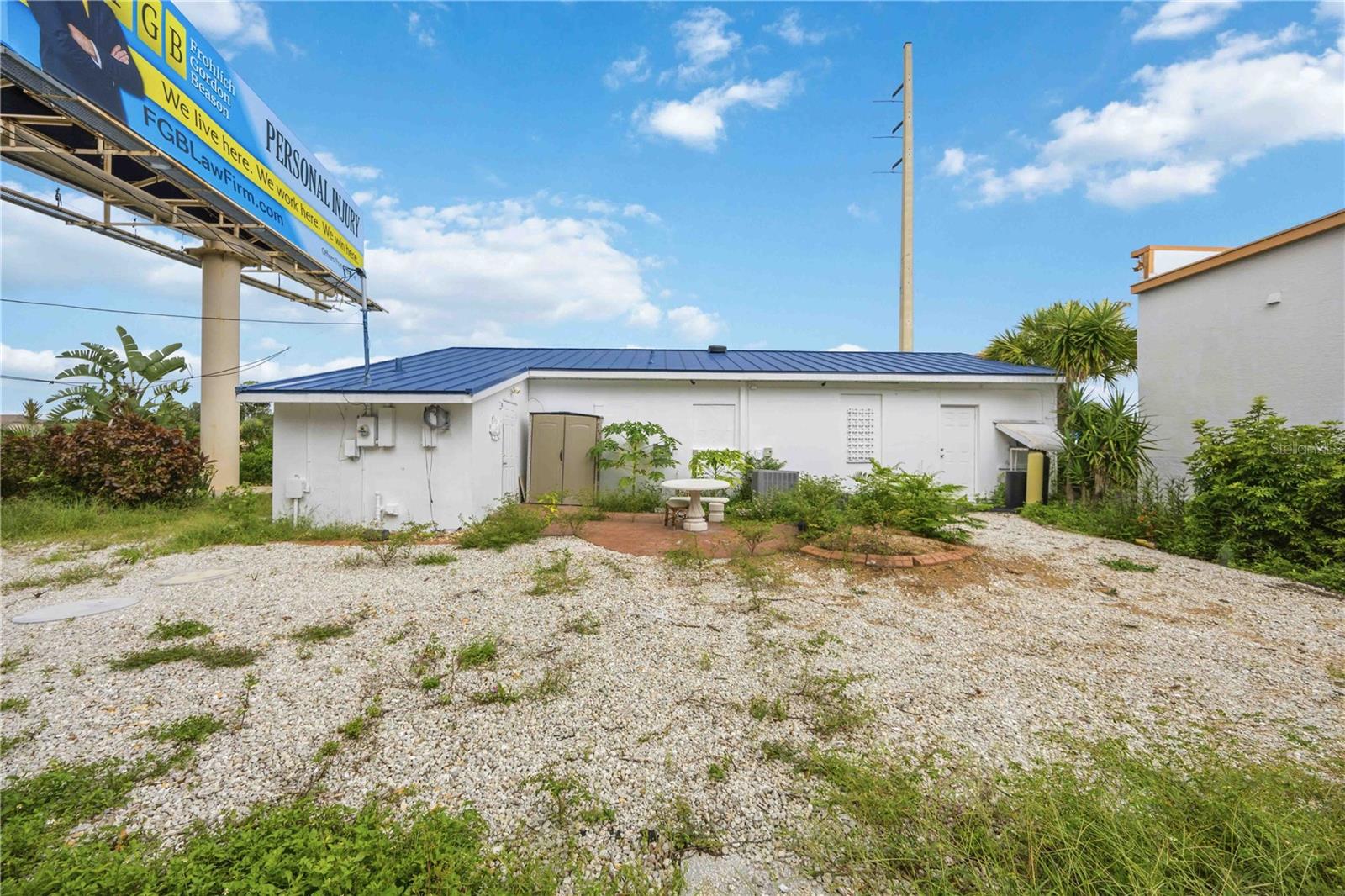 2081 Tamiami Trl Property Photo 30