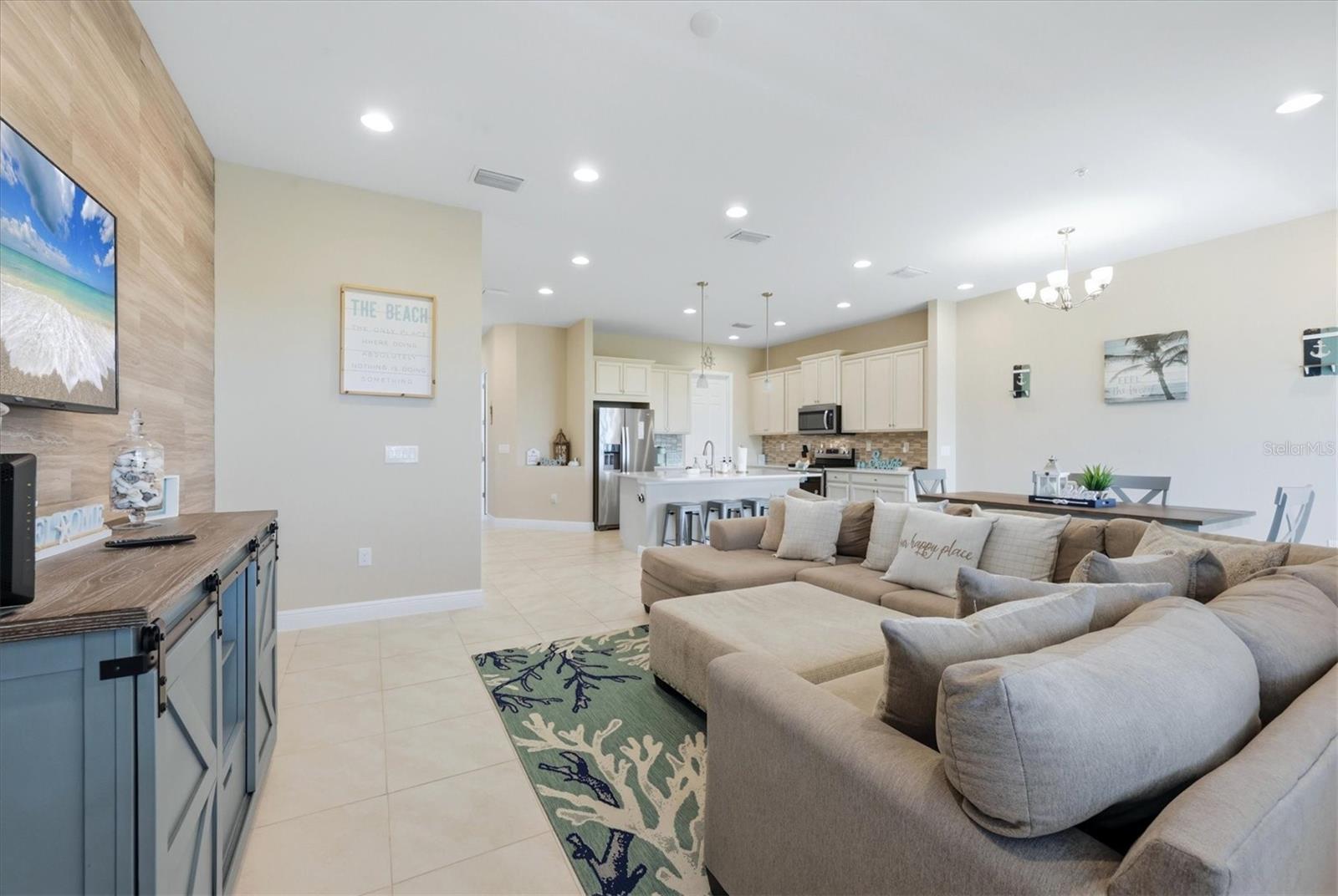 10425 Pilothouse Ct #131 Property Photo 6