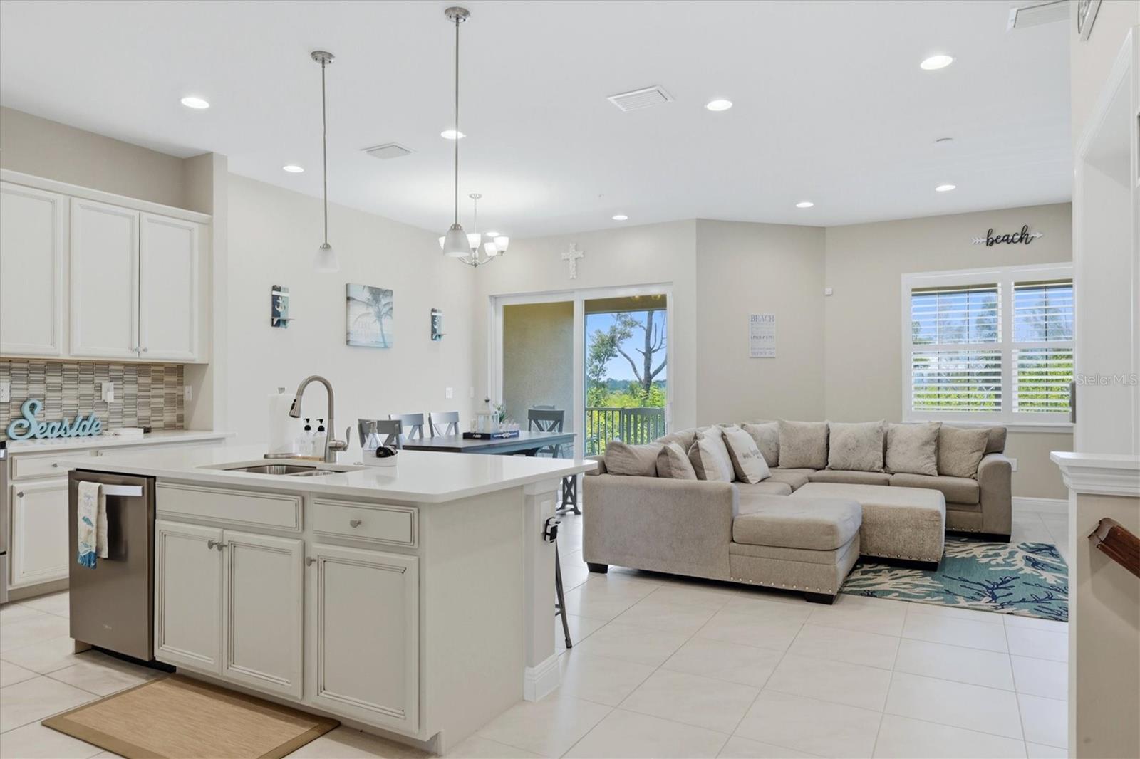 10425 Pilothouse Ct #131 Property Photo 14