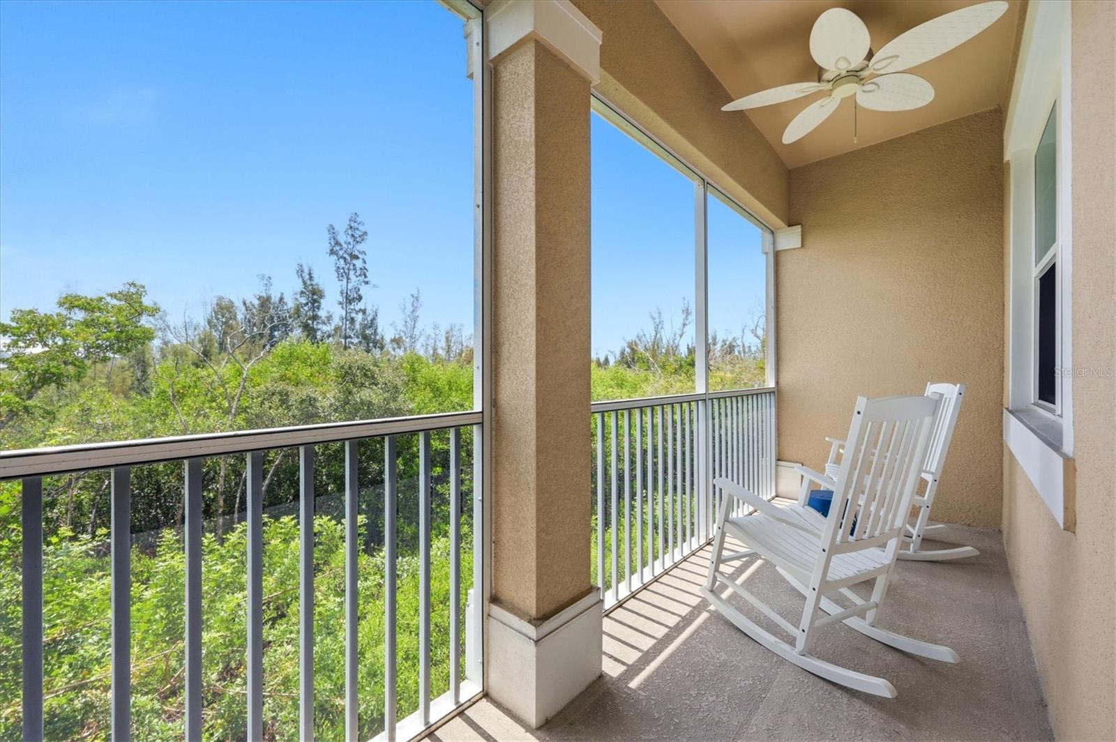 10425 Pilothouse Ct #131 Property Photo 17
