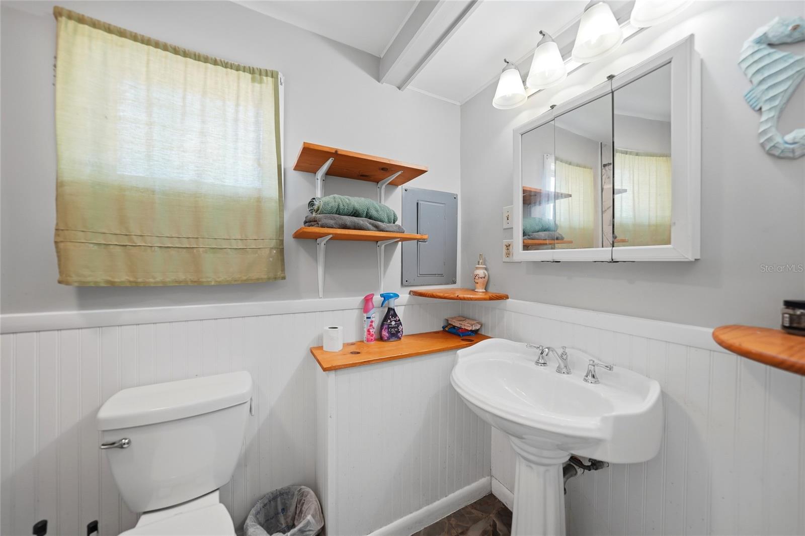 658 Via Cala Property Photo 15