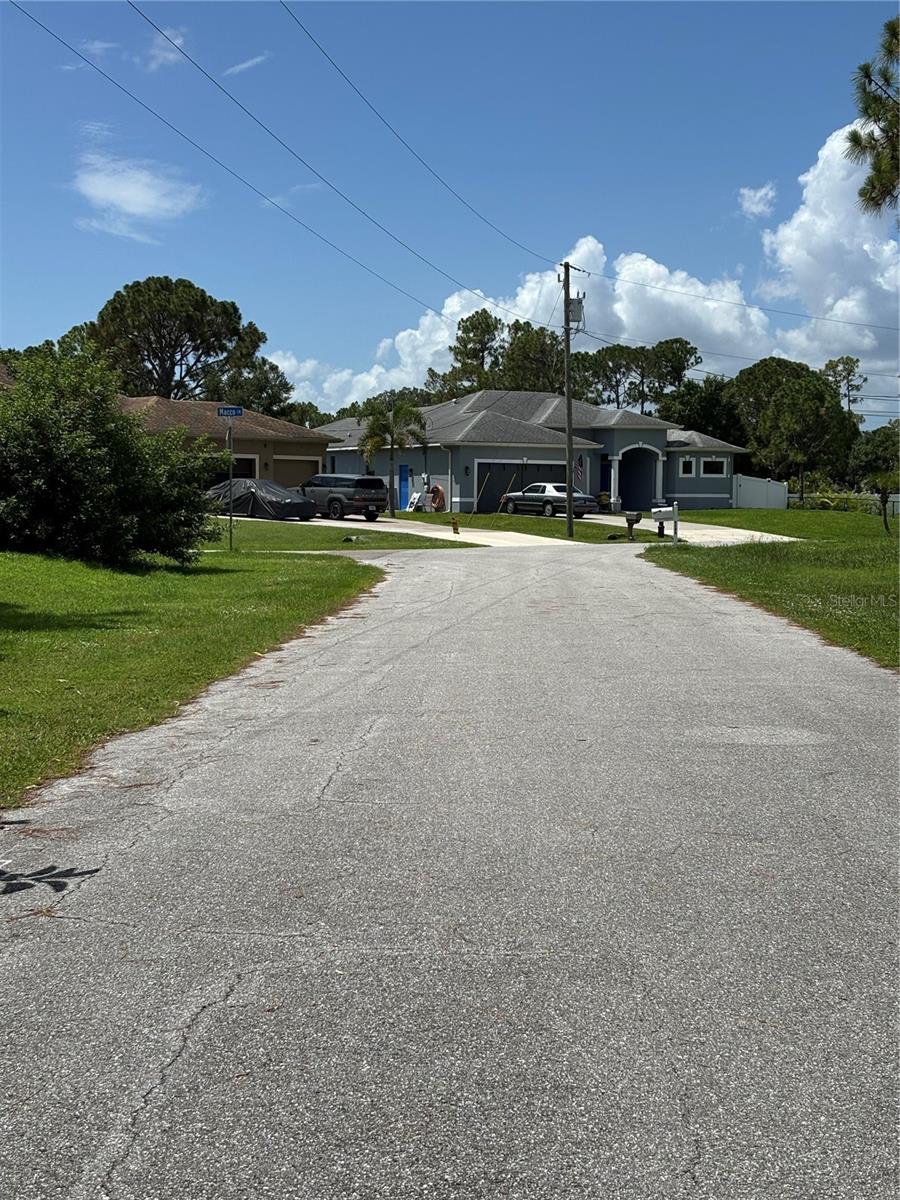 Renault Cir Property Photo 4