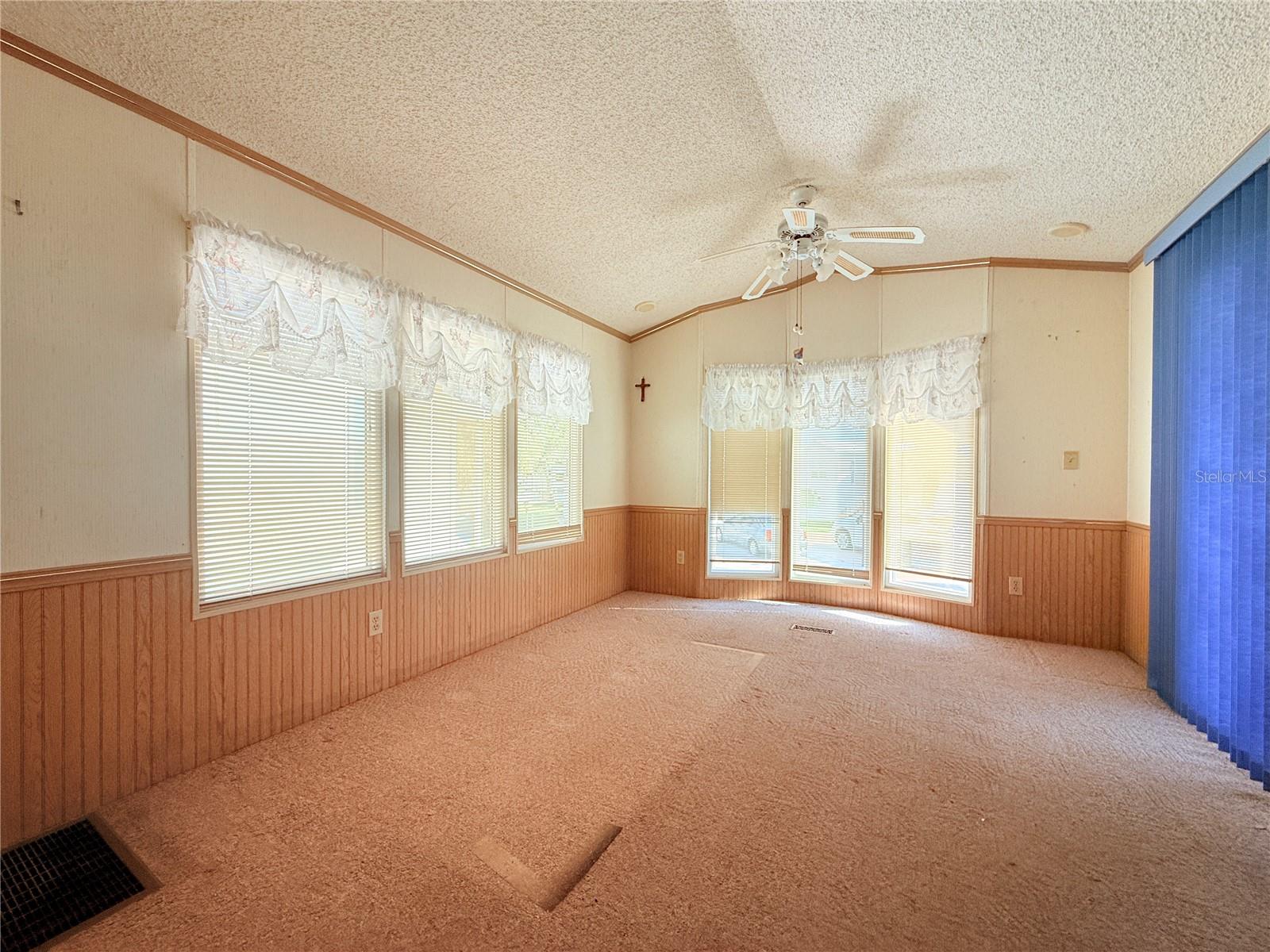 2215 73rd St E #275 Property Photo 3