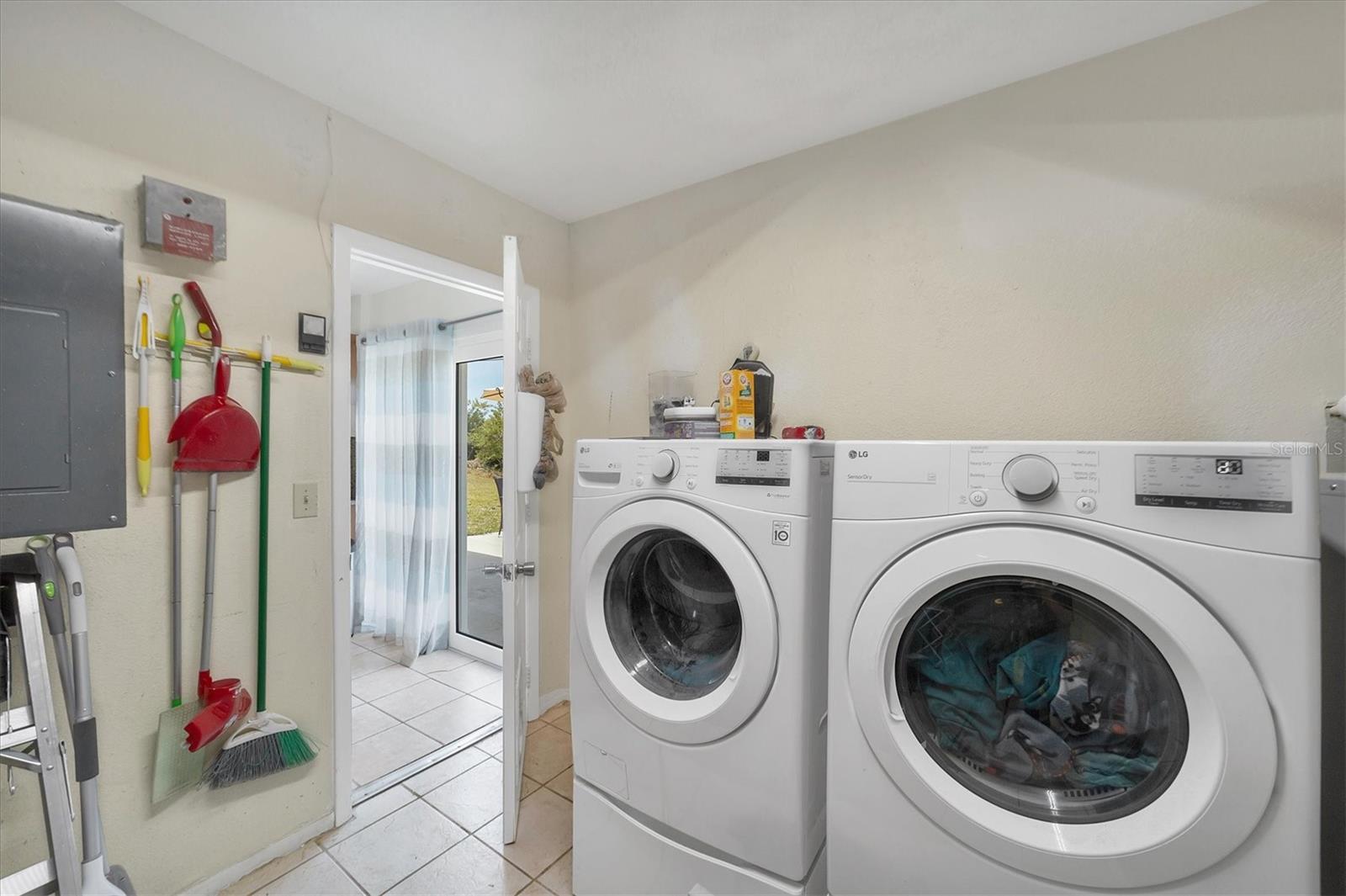 9150 Arrid Cir Property Photo 43