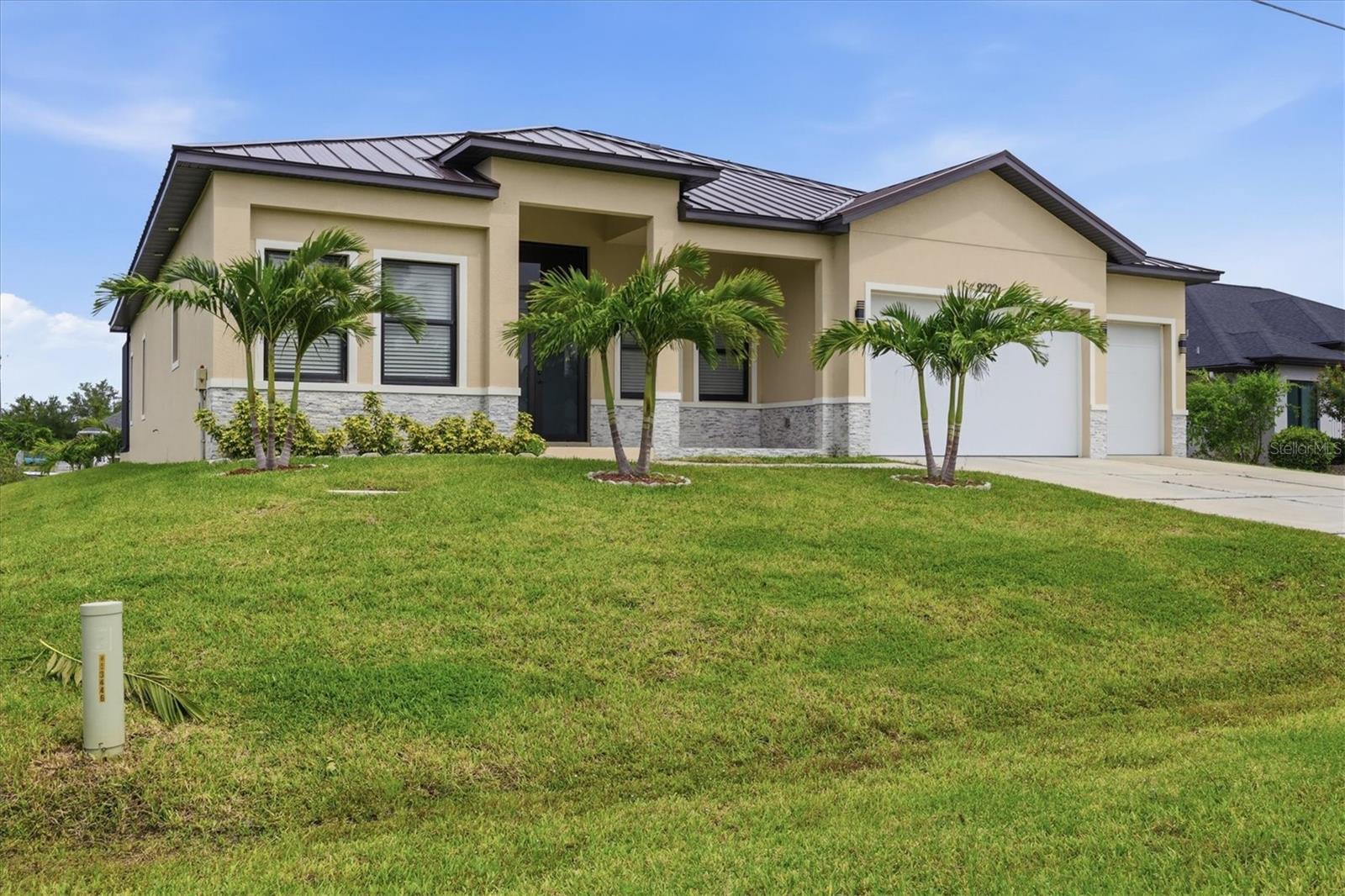 9222 Rosebud Cir Property Photo 4