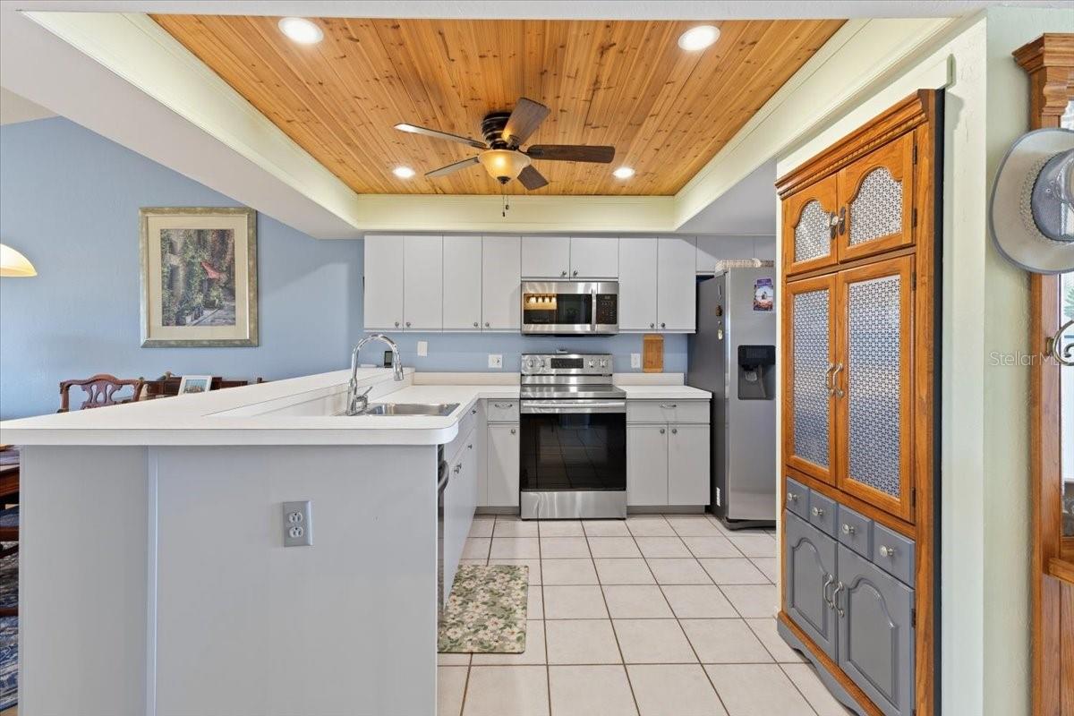6800 Placida Rd #2014 Property Photo 5