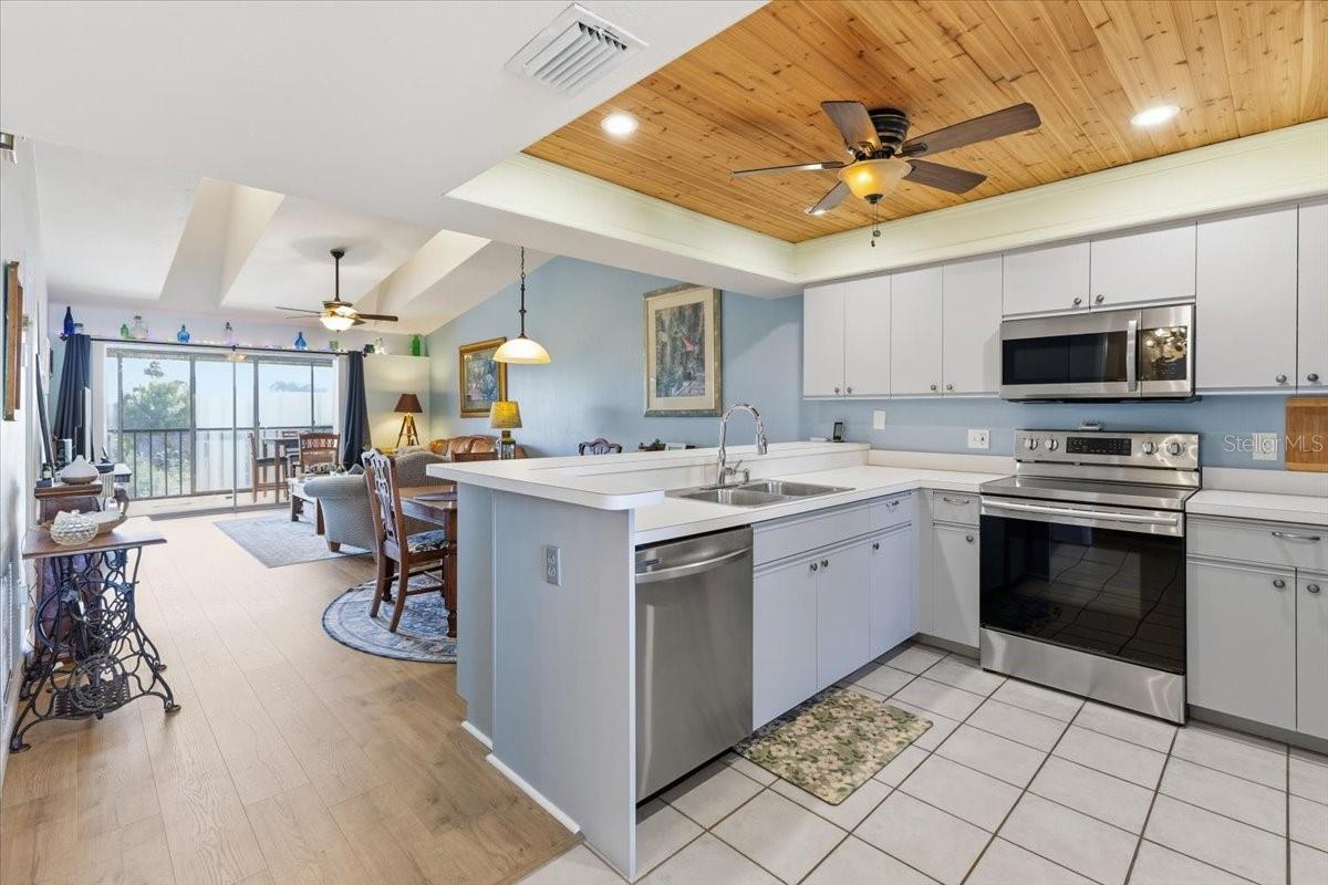 6800 Placida Rd #2014 Property Photo 11