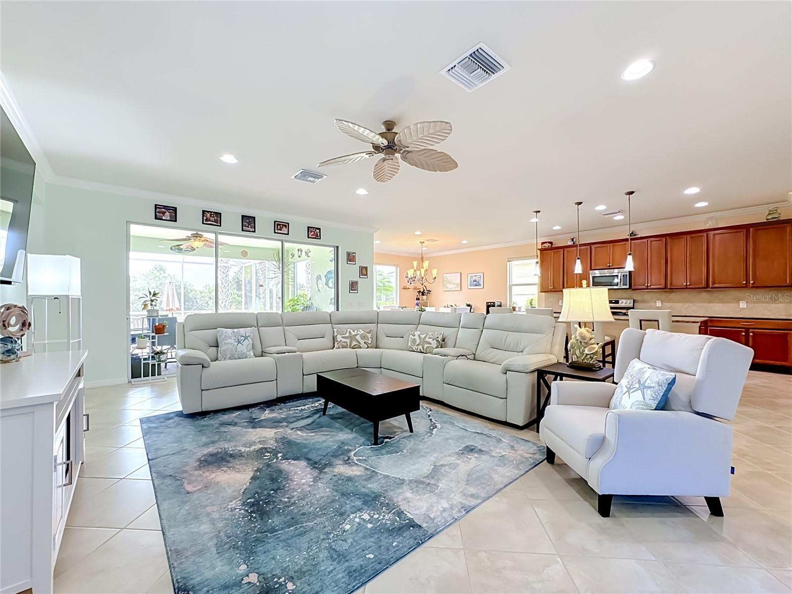 6149 Abaco Dr Property Photo 4