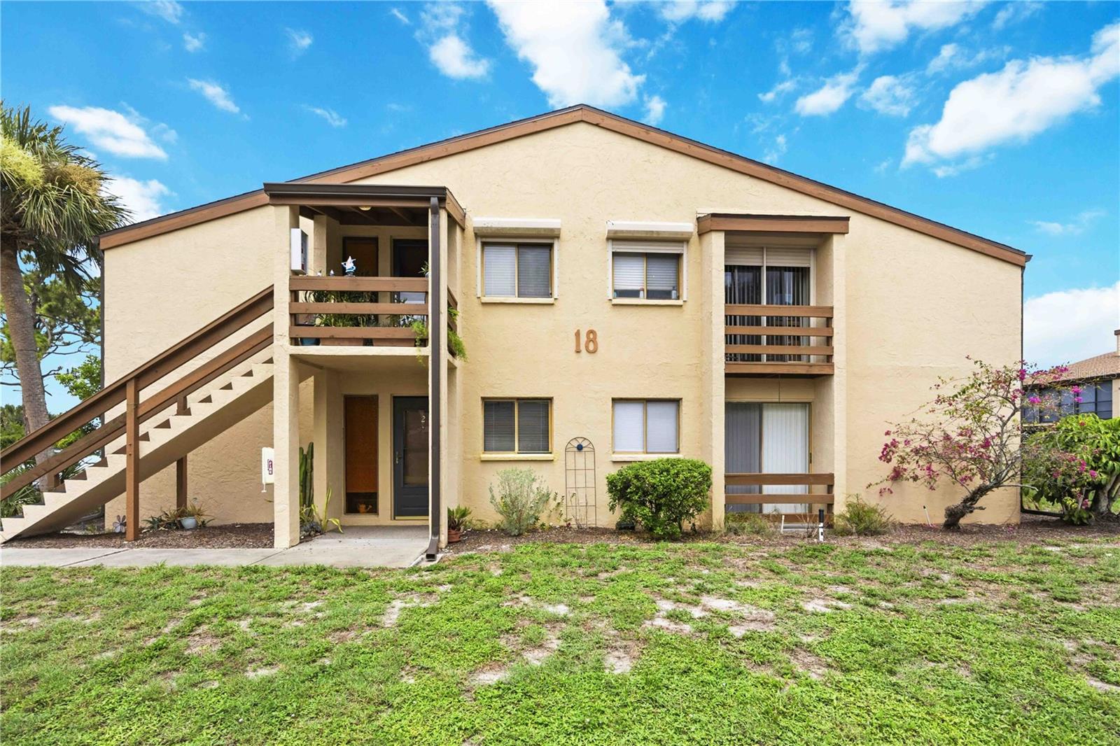 18 Quails Run Blvd #18202 Property Photo 1