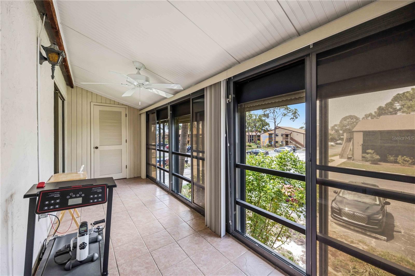 18 Quails Run Blvd #18202 Property Photo 7