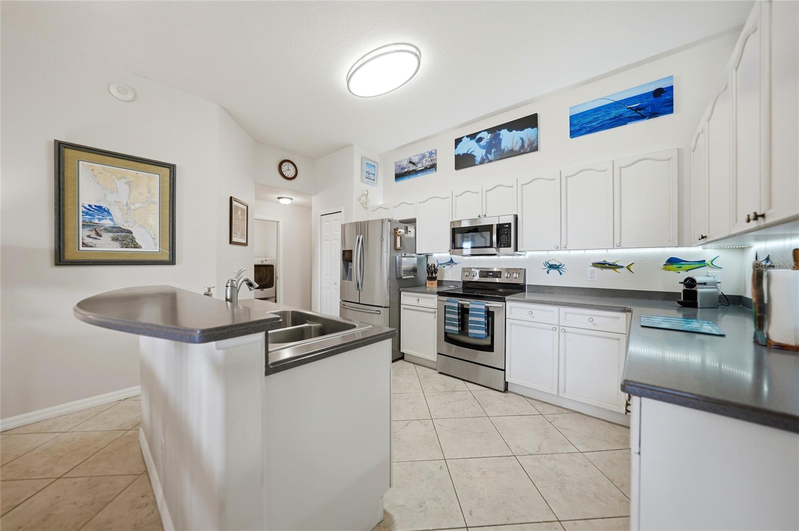 9436 President Cir Property Photo 13