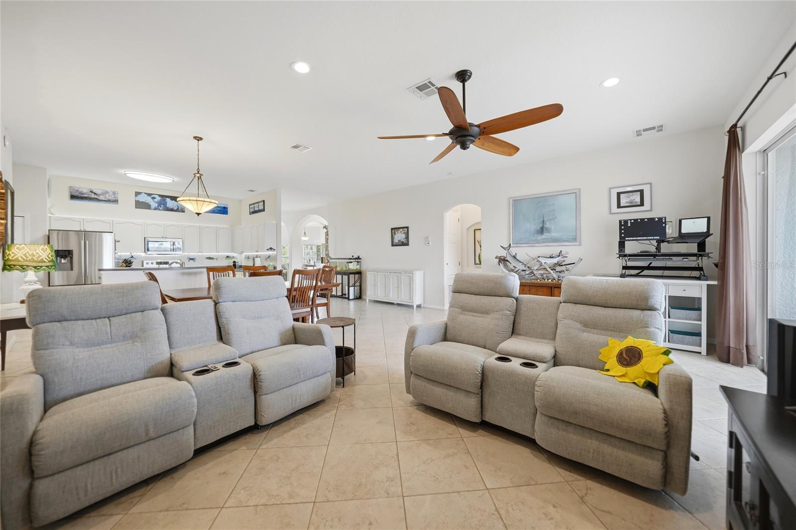 9436 President Cir Property Photo 21