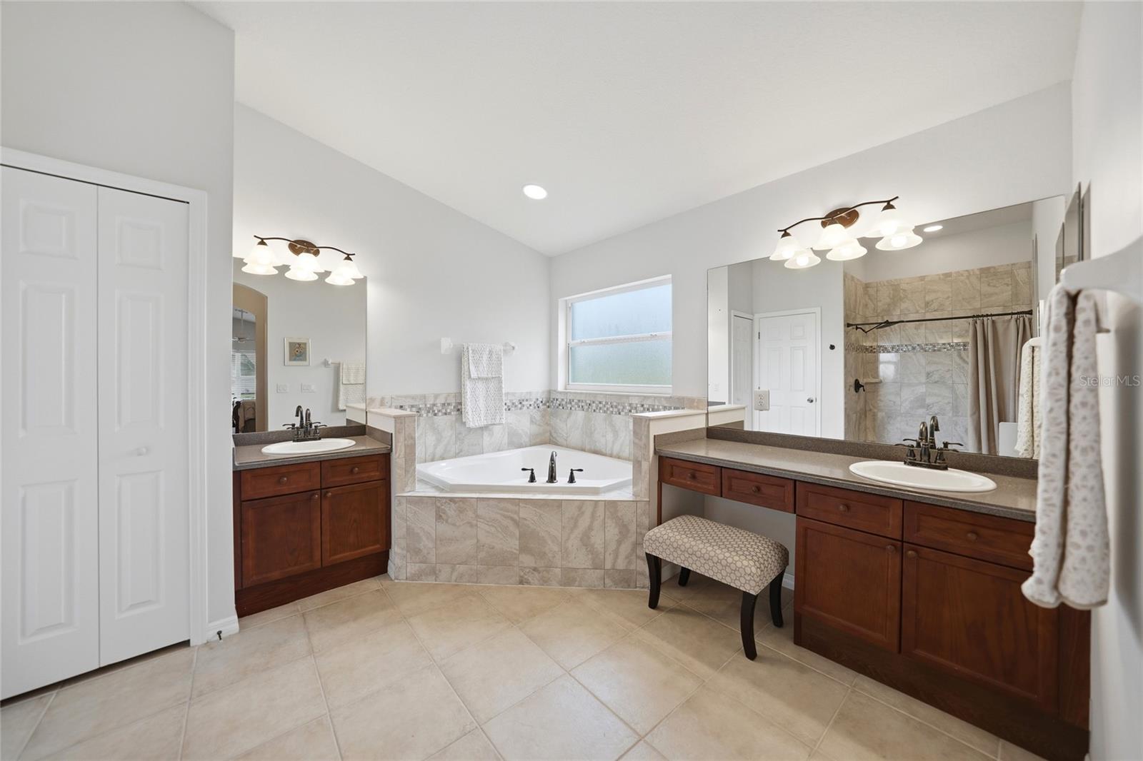 9436 President Cir Property Photo 25