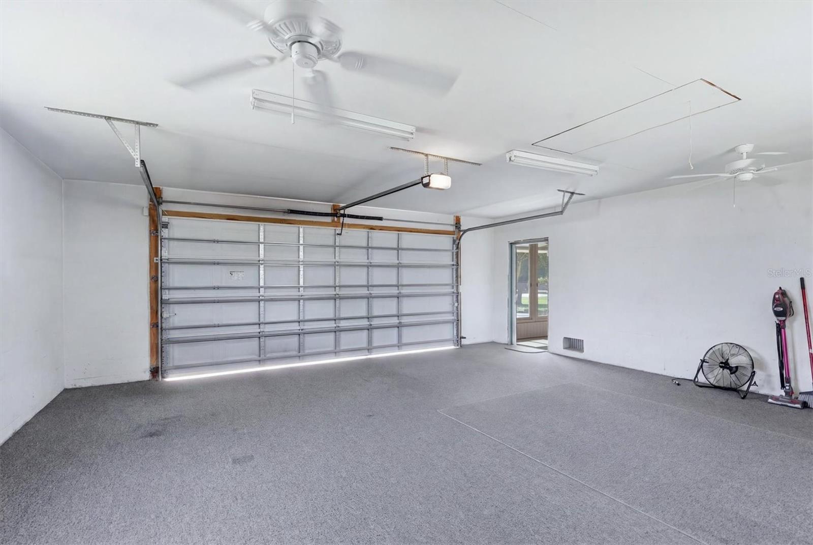 898 S Broadway Property Photo 33