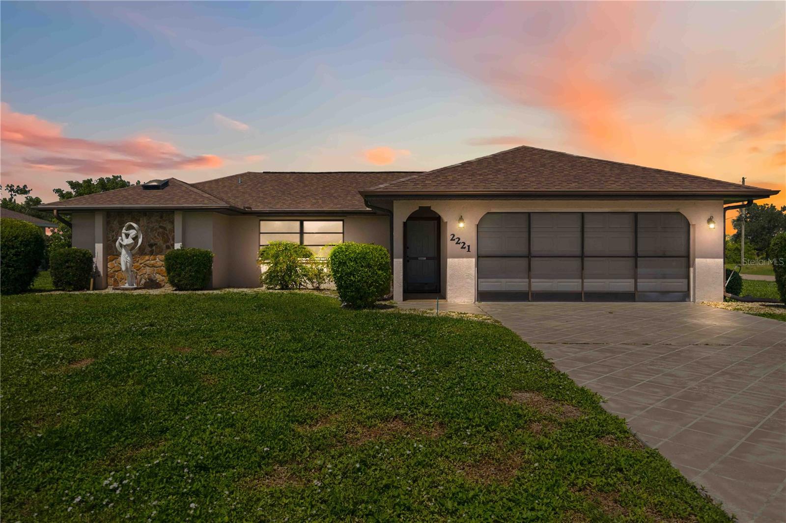 2221 MAURITANIA RD Property Photo 1