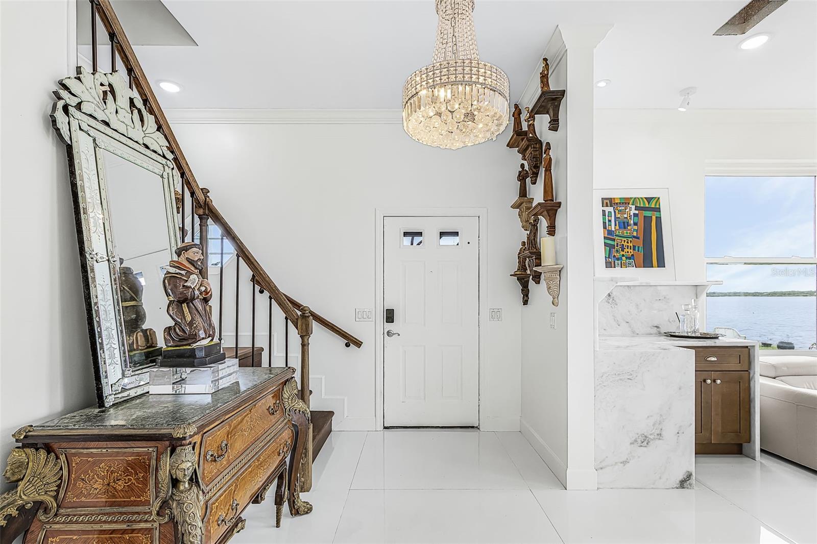 2380 Vance Ter Property Photo 5